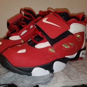 Nike tuft Deion Sanders